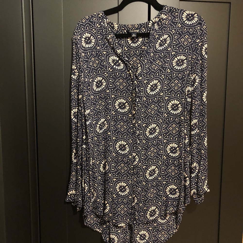 Lucky brand navy and cream long sleeve